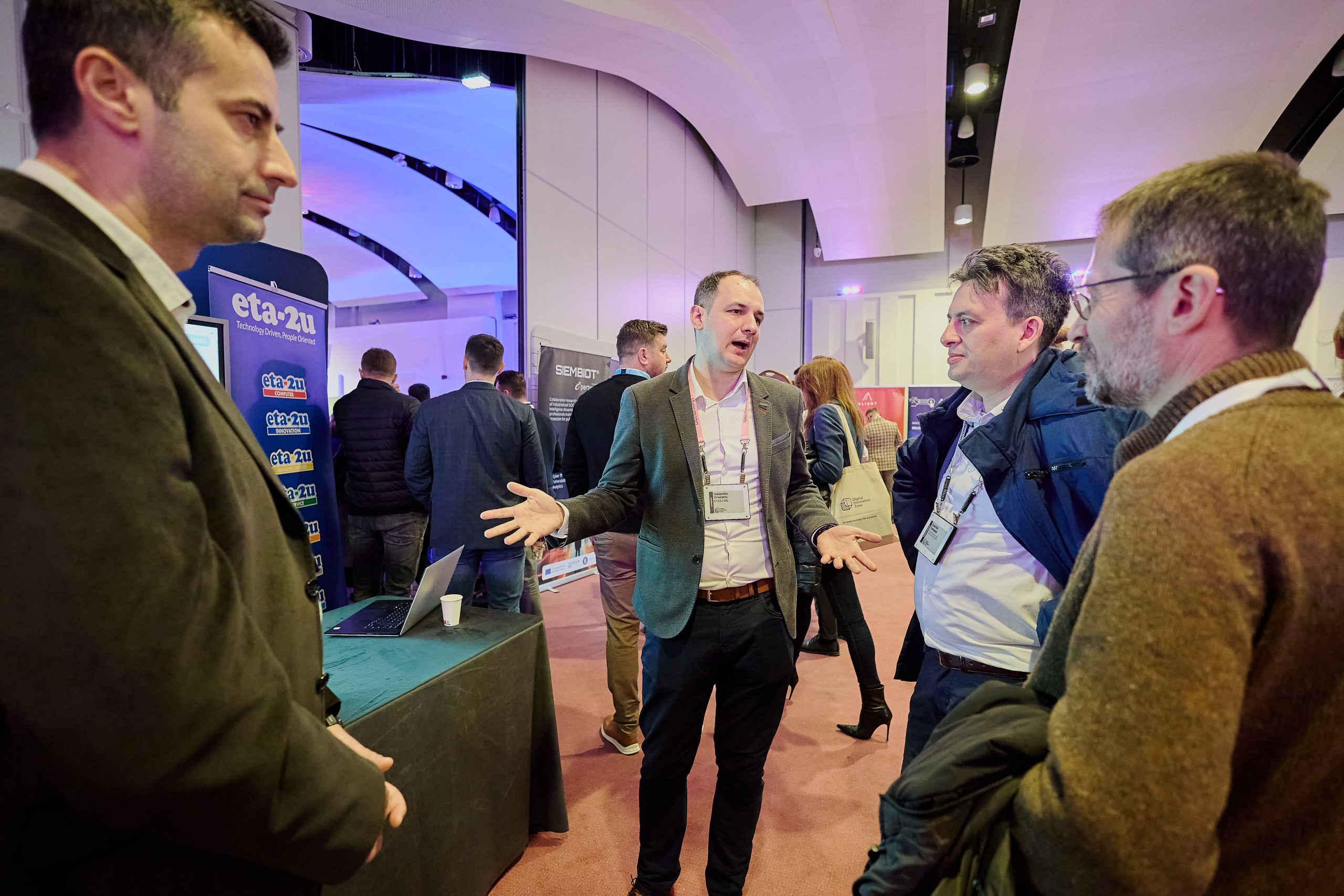 Speaker pe scenă la DIZ 2025